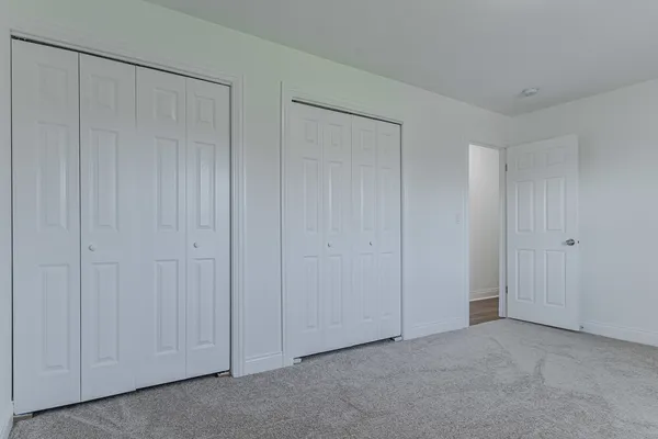 $379,900 | 6925 Edgebrook Lane, Hanover Park, IL 60133