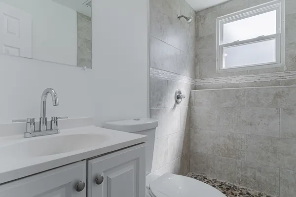 $379,900 | 6925 Edgebrook Lane, Hanover Park, IL 60133
