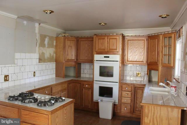 199 Dale Road Biglerville, PA 17307 - Photo 2 of 15 Kitchen