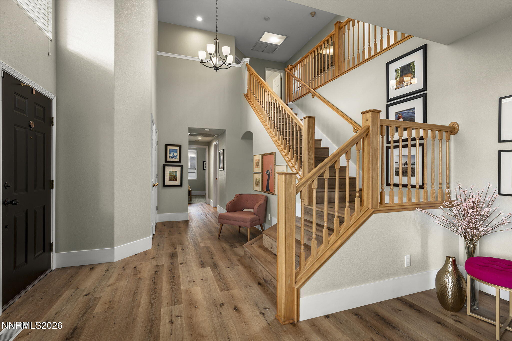 3736 Vancouver Drive Reno, NV 89511 - Photo 10 of 42 Grand Entry