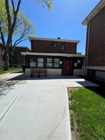 $208,000 | 91 Tulip Avenue, Unit C2, Floral Park, NY 11001