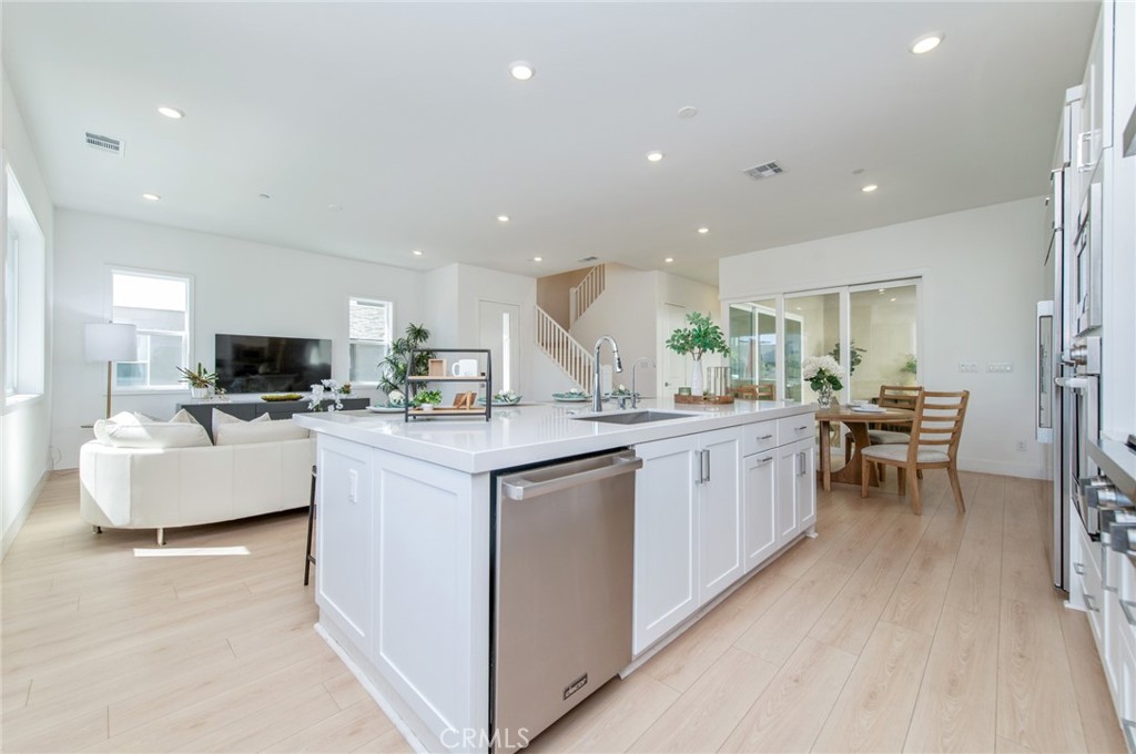 414 Treble Irvine, CA 92618 - Photo 15 of 59