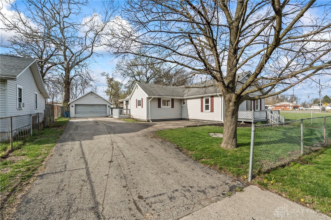 3417 Beechgrove Road Moraine, OH 45439 - Photo 3 of 43