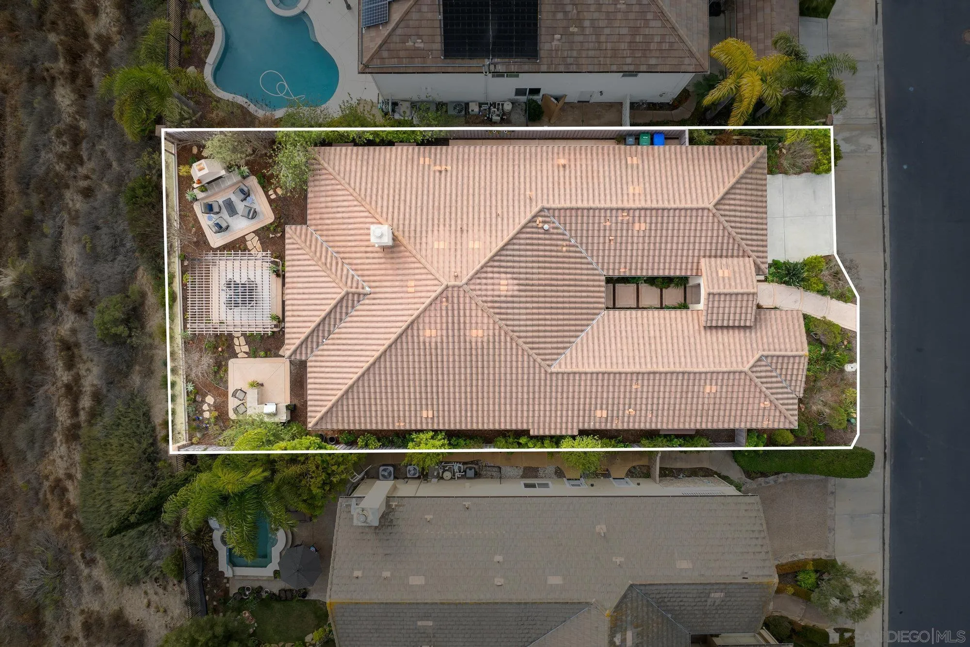 3267 Avenida Aragon Carlsbad, CA 92009 - Photo 3 of 11 a view of a balcony with an outdoor space