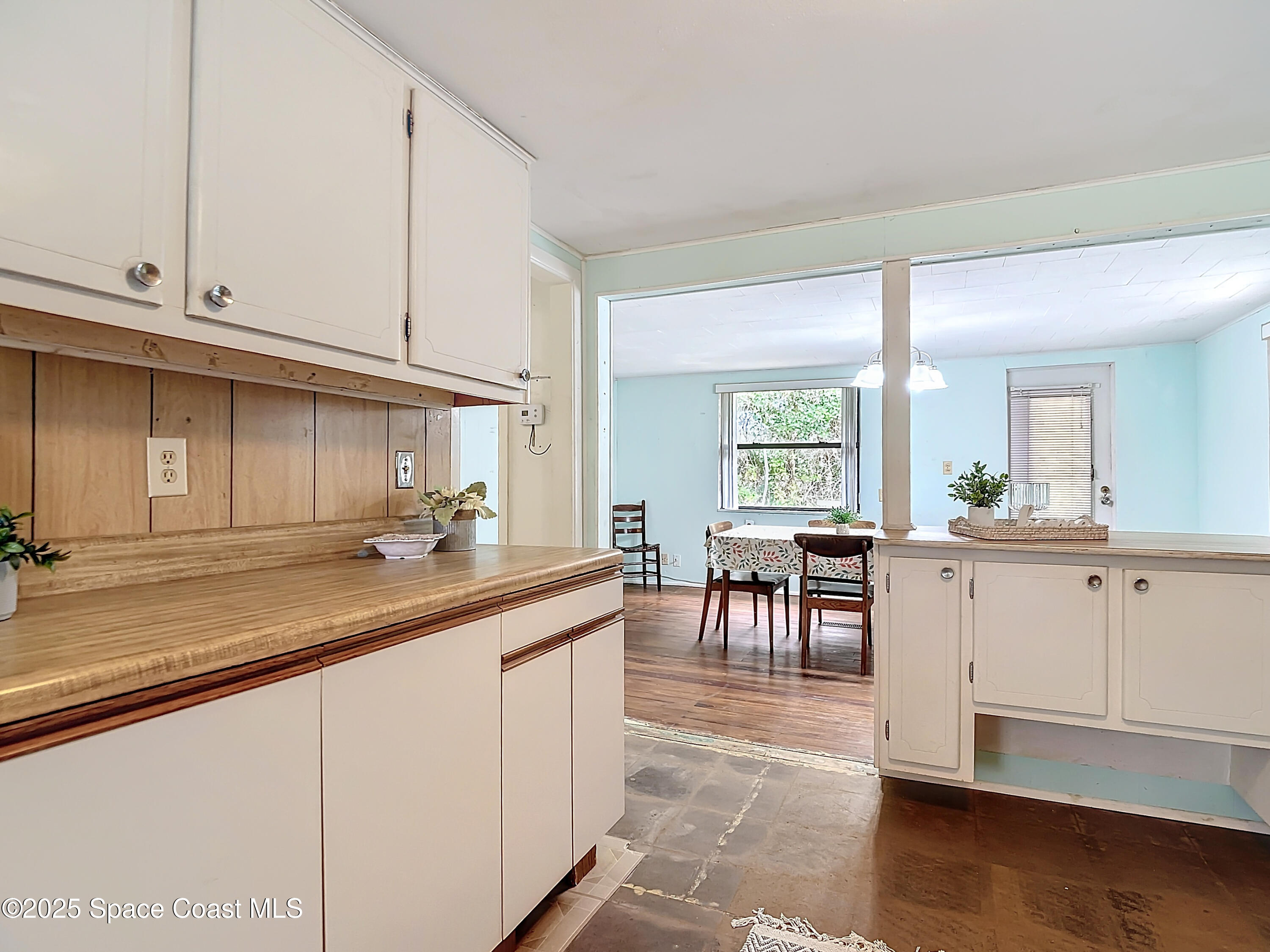 2610 Lee Road Mims, FL 32754 - Photo 6 of 23 Kitchen open to dining room