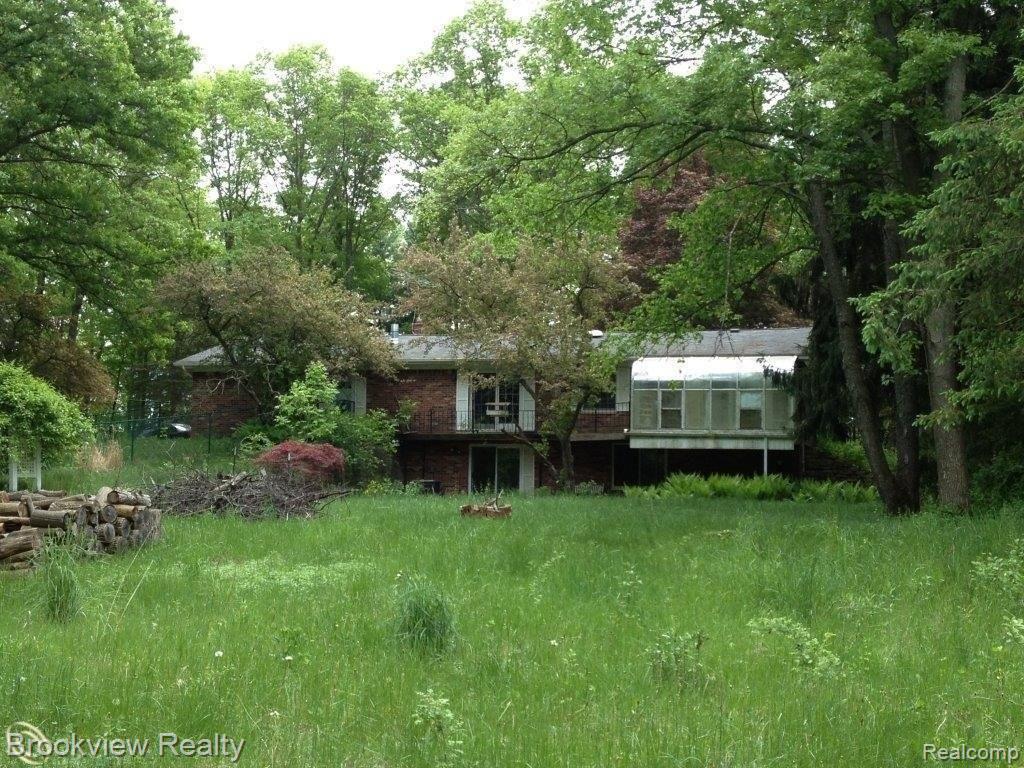850 West Predmore Road Oakland, MI 48363 - Photo 6 of 18 4.jpeg