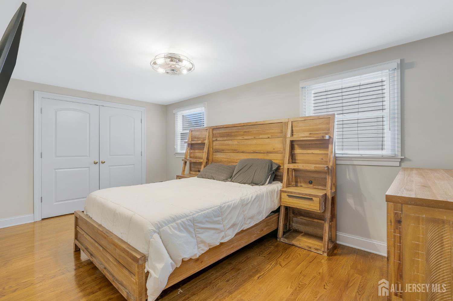 8 Hooker Avenue Middlesex, NJ 08846 - Photo 3 of 22