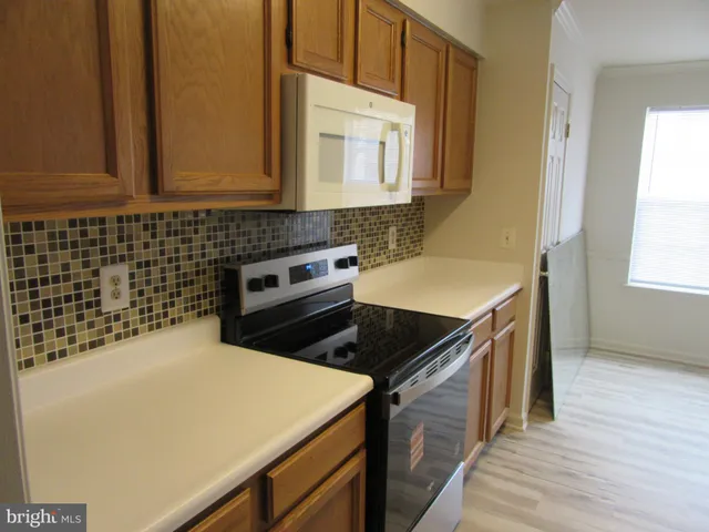 $2,000 | 11006 Koman Circle, Unit 104, Manassas, VA 20109