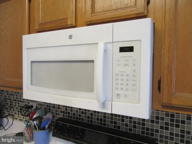 $2,000 | 11006 Koman Circle, Unit 104, Manassas, VA 20109