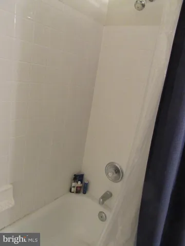 $2,000 | 11006 Koman Circle, Unit 104, Manassas, VA 20109