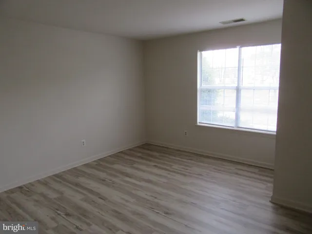 $2,000 | 11006 Koman Circle, Unit 104, Manassas, VA 20109