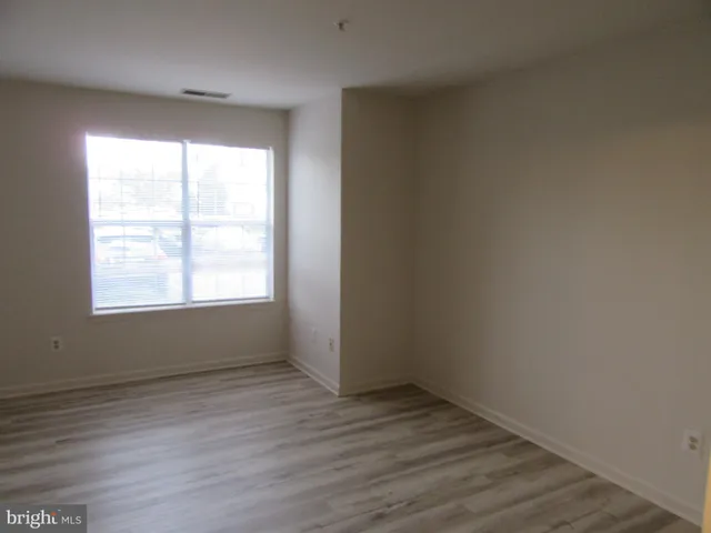 $2,000 | 11006 Koman Circle, Unit 104, Manassas, VA 20109