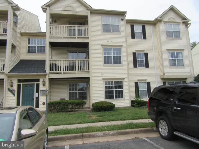$2,000 | 11006 Koman Circle, Unit 104, Manassas, VA 20109