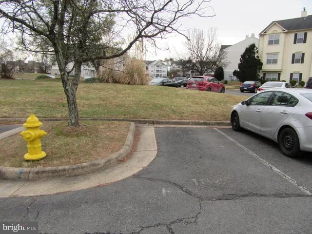 $2,000 | 11006 Koman Circle, Unit 104, Manassas, VA 20109