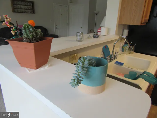 $2,000 | 11006 Koman Circle, Unit 104, Manassas, VA 20109