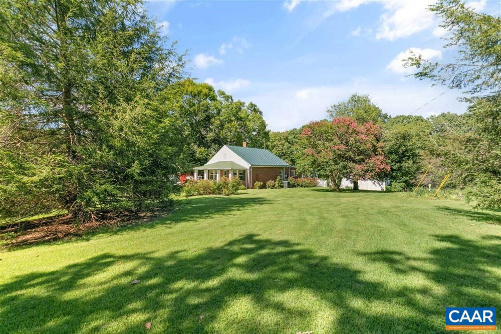 5250 3 Notch Road Louisa, VA 23093 - Photo 2 of 36
