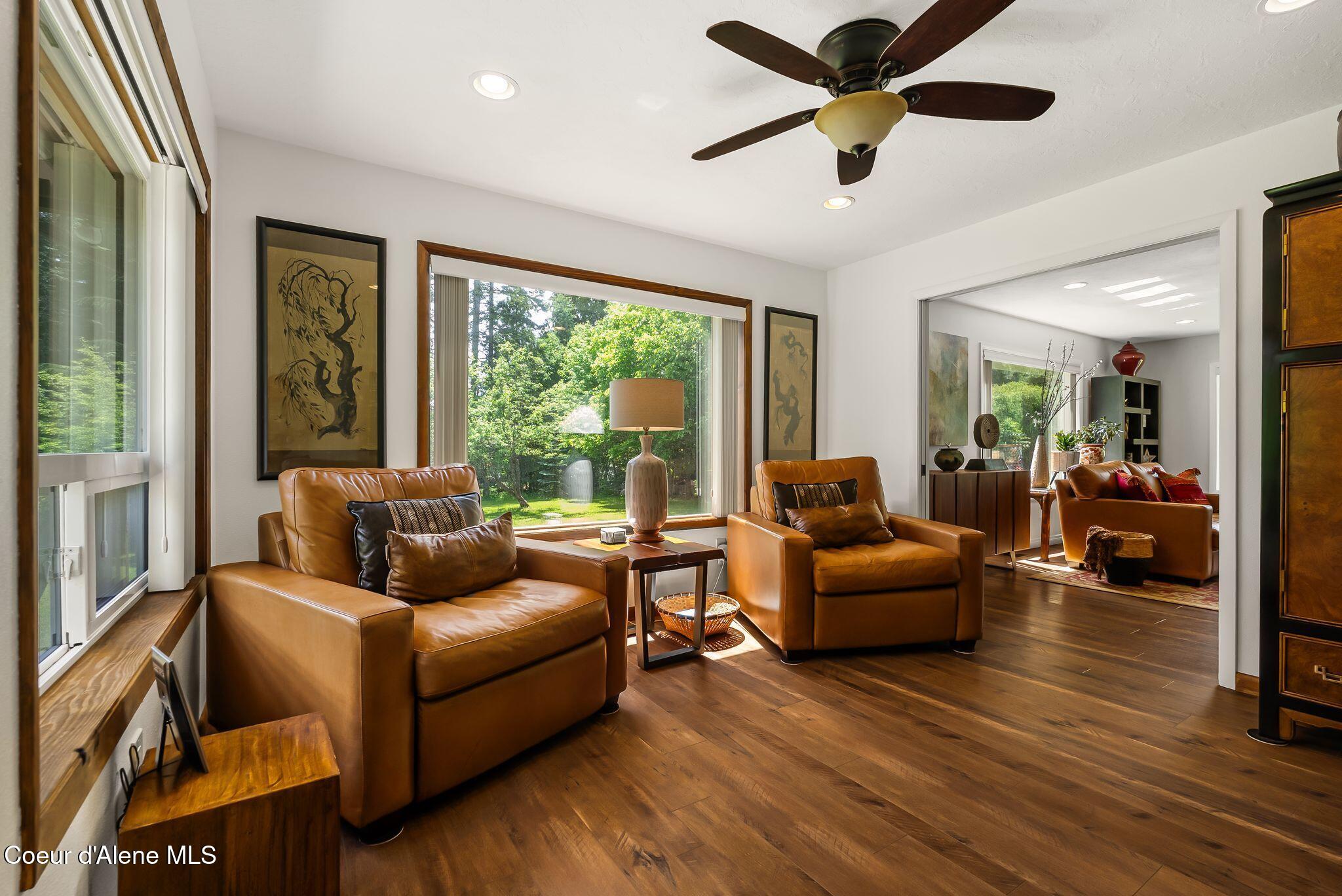 74 Eureka Road Sagle, ID 83860 - Photo 13 of 102 Living Room