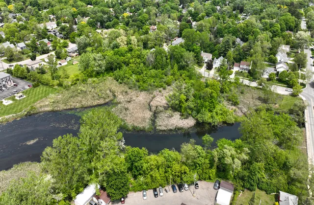 $295,000 | 130 River Drive, Unit ABD, Milford, MI 48381