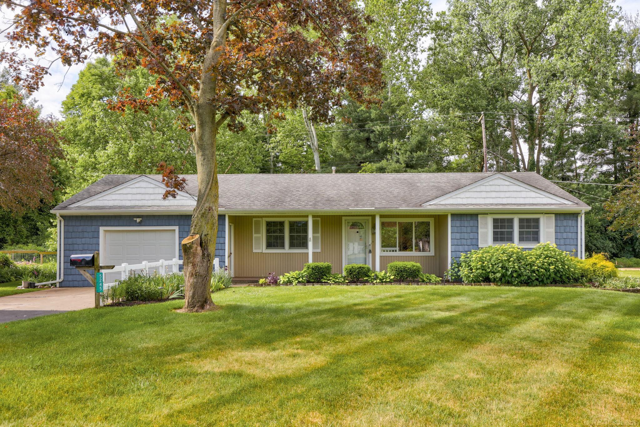 5245 Millington Road Millington, MI 48746 - Photo 1 of 39 50144996-638756bb-8e21-4204-8f6a-9d4f1e9e0183.JPG