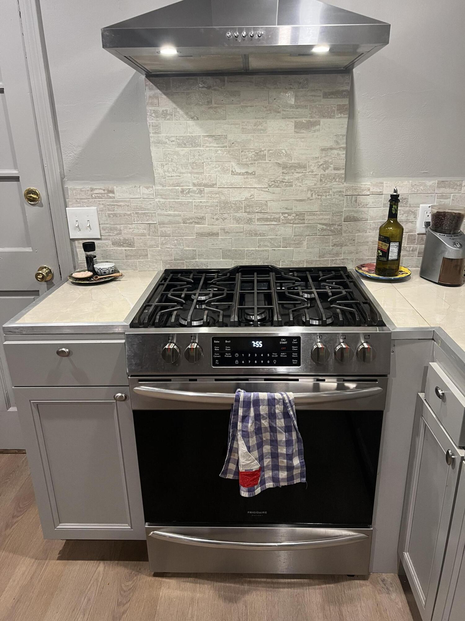 240 Gardiner Road Wiscasset, ME 04578 - Photo 8 of 30 Gas Range with Convection Oven