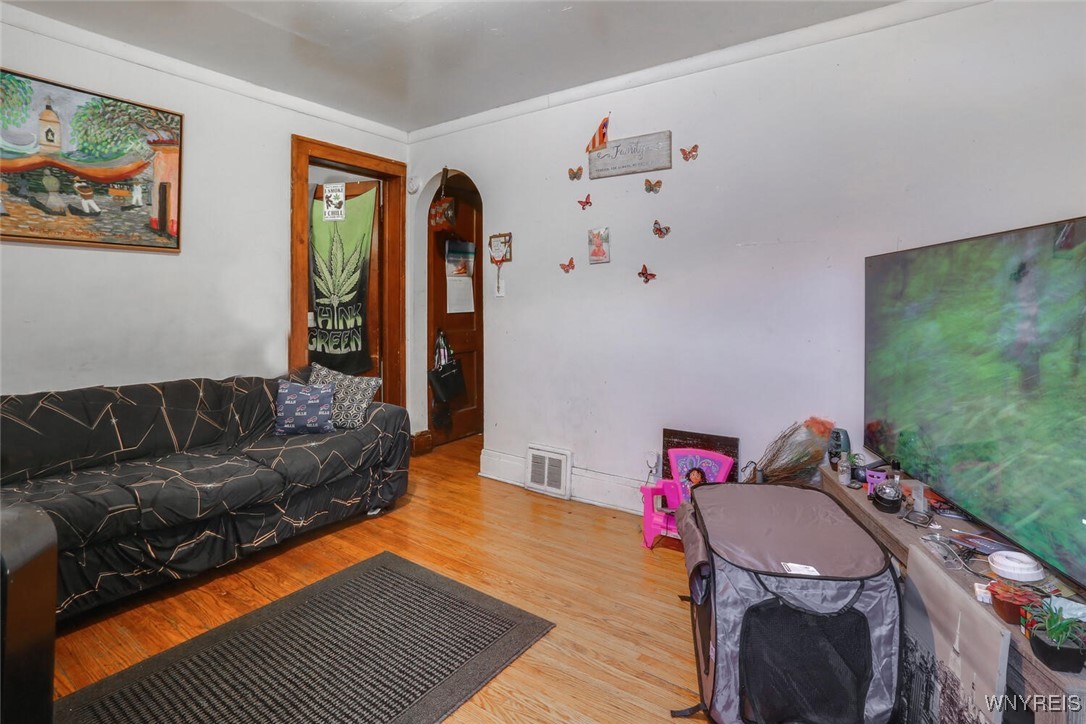 348 Virginia Street Buffalo, NY 14201 - Photo 17 of 50