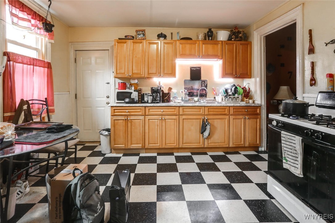 348 Virginia Street Buffalo, NY 14201 - Photo 29 of 50