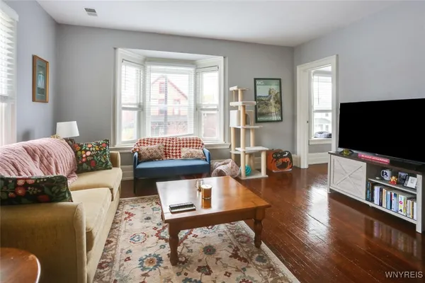 $1,250,000 | 348 Virginia Street, Buffalo, NY 14201