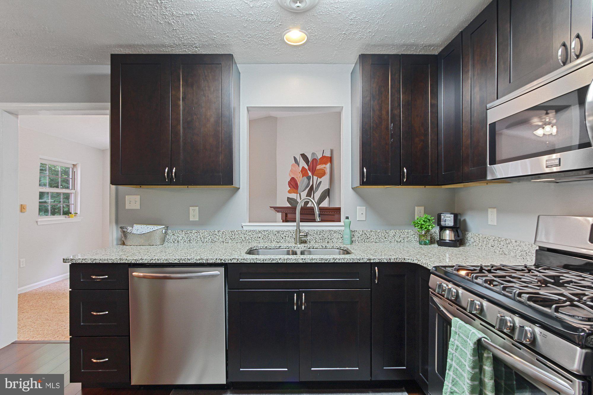 2812 Robin Road York, PA 17404 - Photo 11 of 28 Gallery Image 11