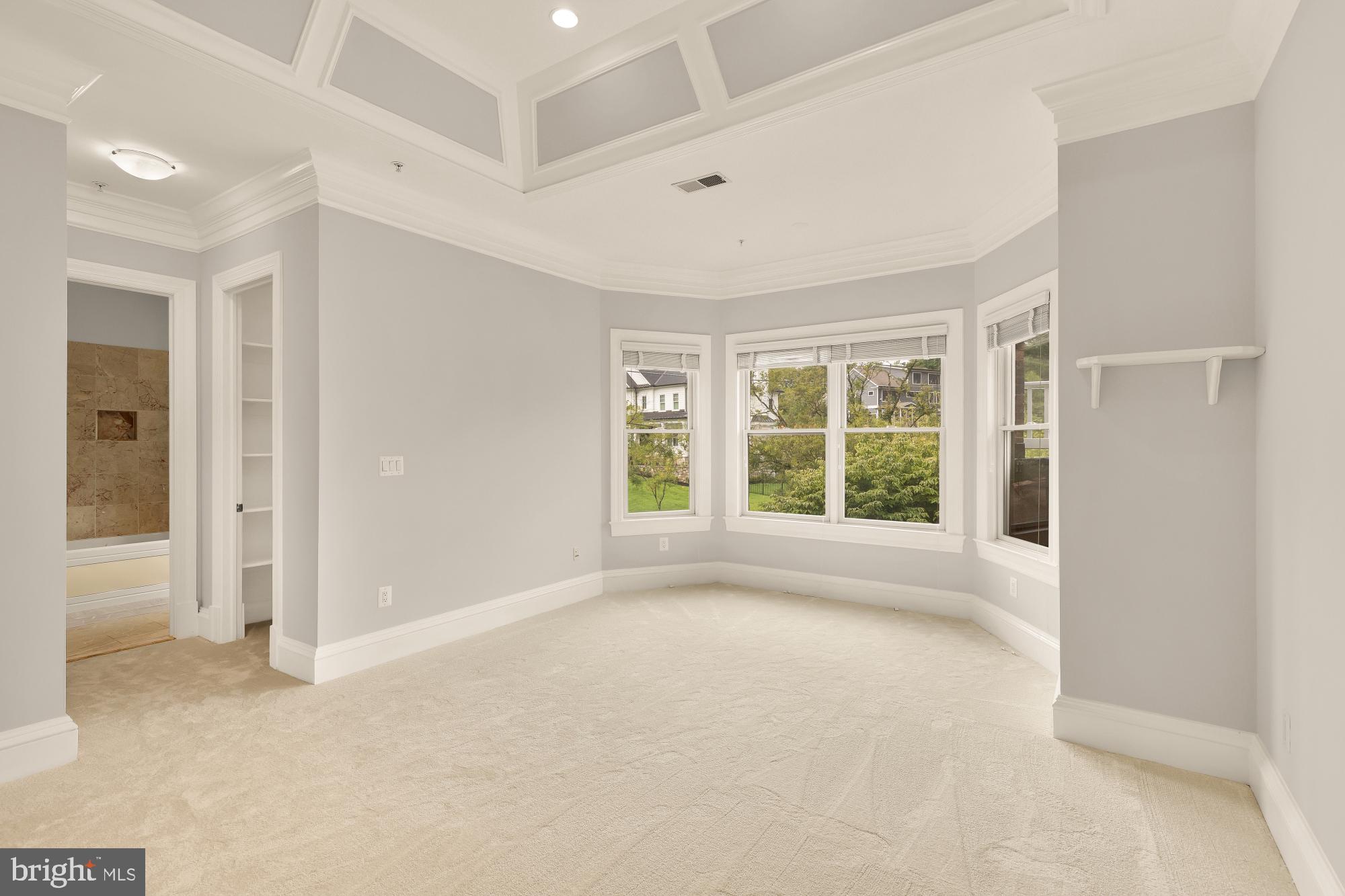 8505 Howell Road Bethesda, MD 20817 - Photo 47 of 75 Large bay window and walk-in closet