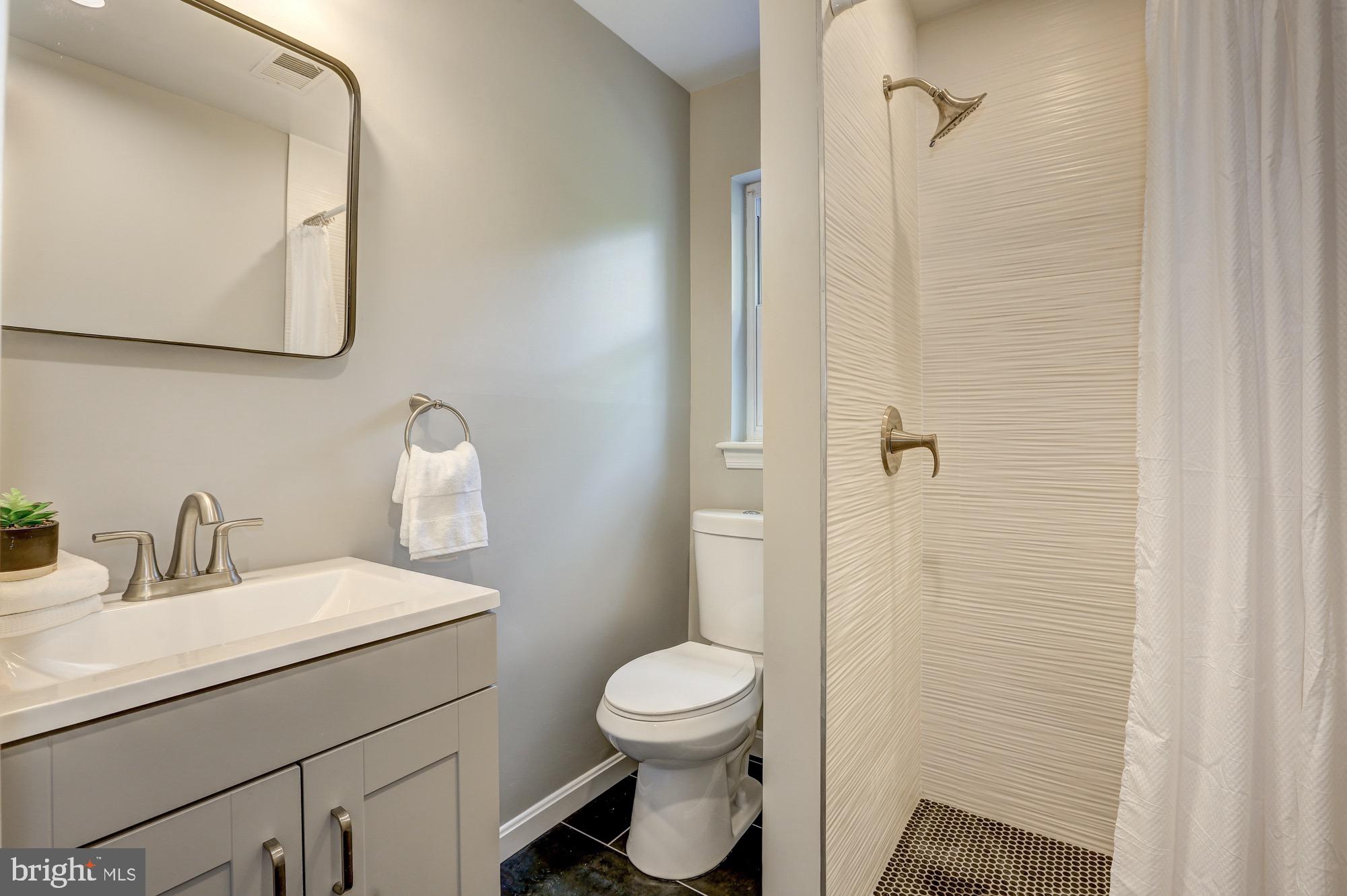 5015 Rodman Road Bethesda, MD 20816 - Photo 43 of 55 Gallery Image 43
