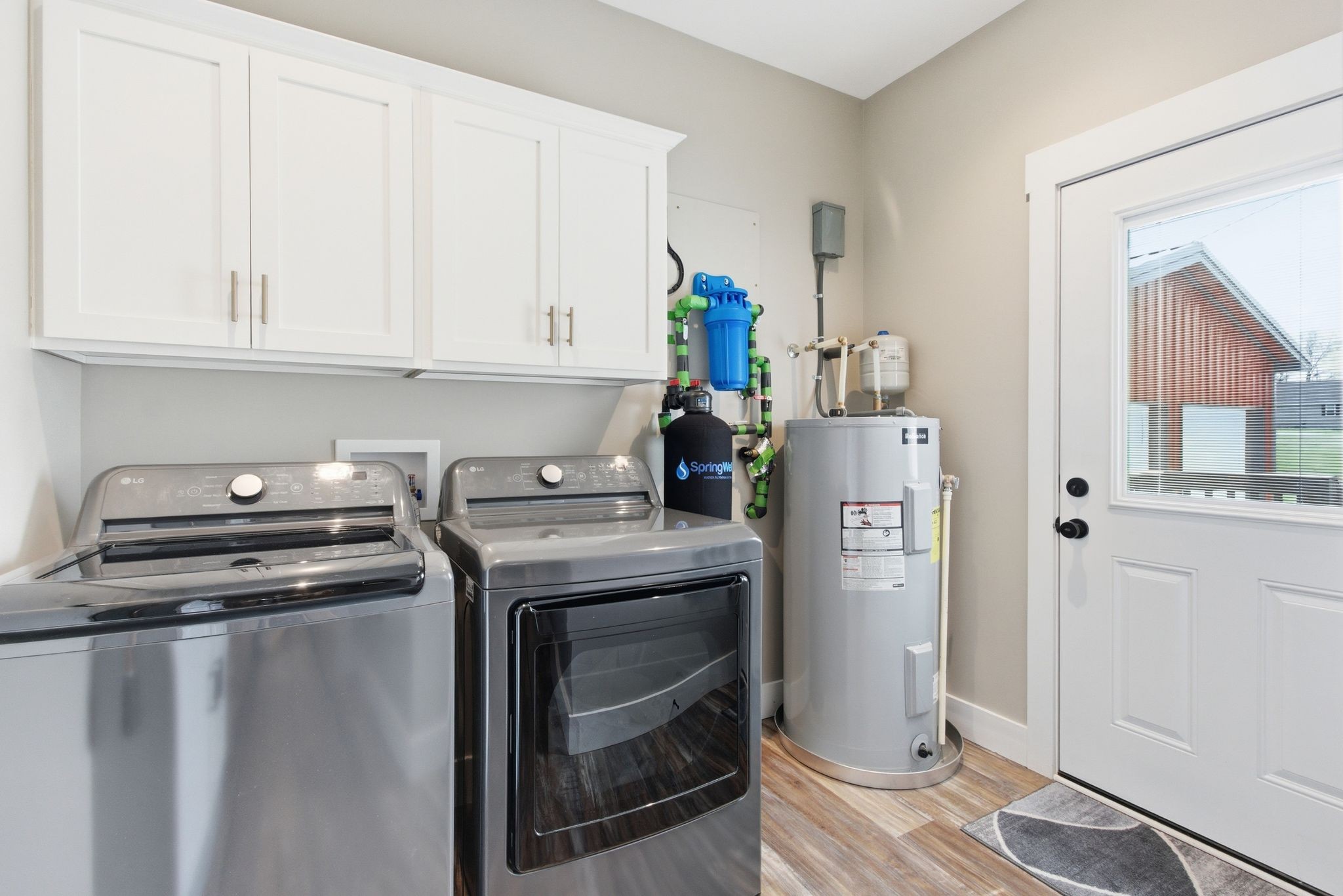 2705 Mc Connell Road Cornersville, TN 37047 - Photo 22 of 41 a kitchen with a stove and a refrigerator