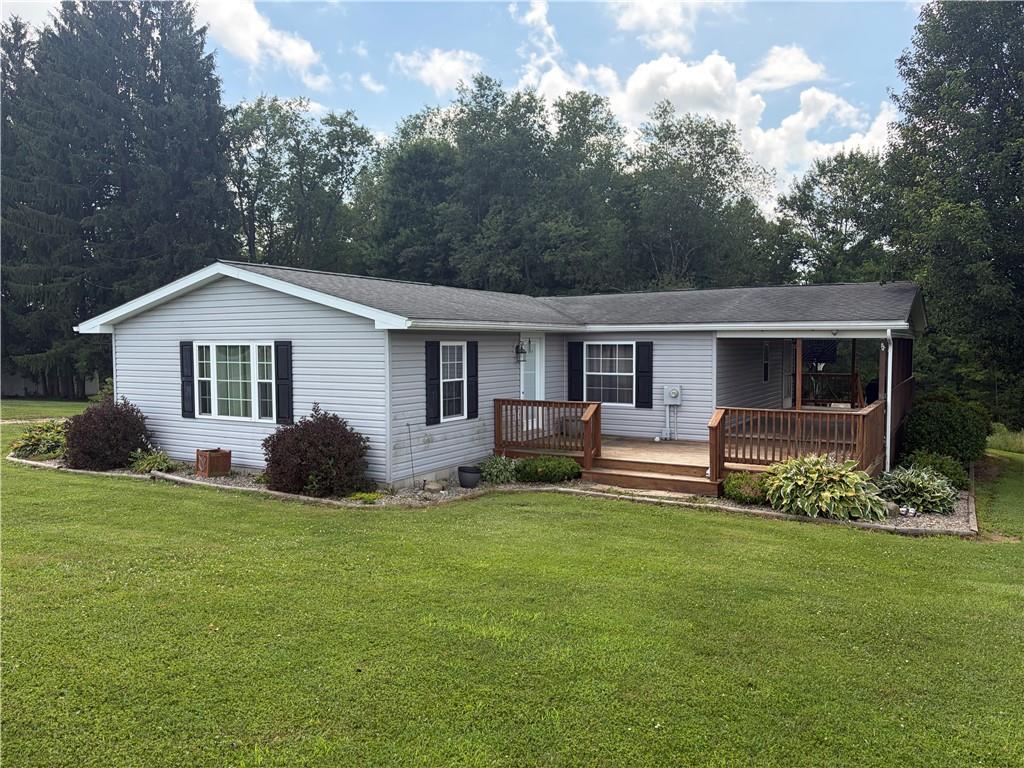 429 South Foster Road Jackson Center, PA 16133 - Photo 1 of 39