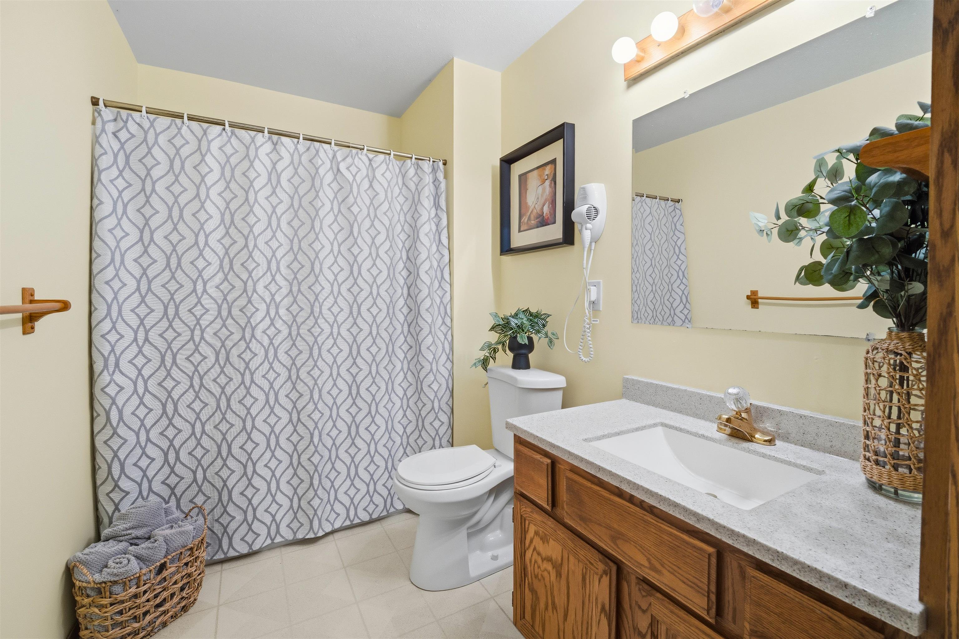 1035 South West Court, Unit B Appleton, WI 54915 - Photo 12 of 20