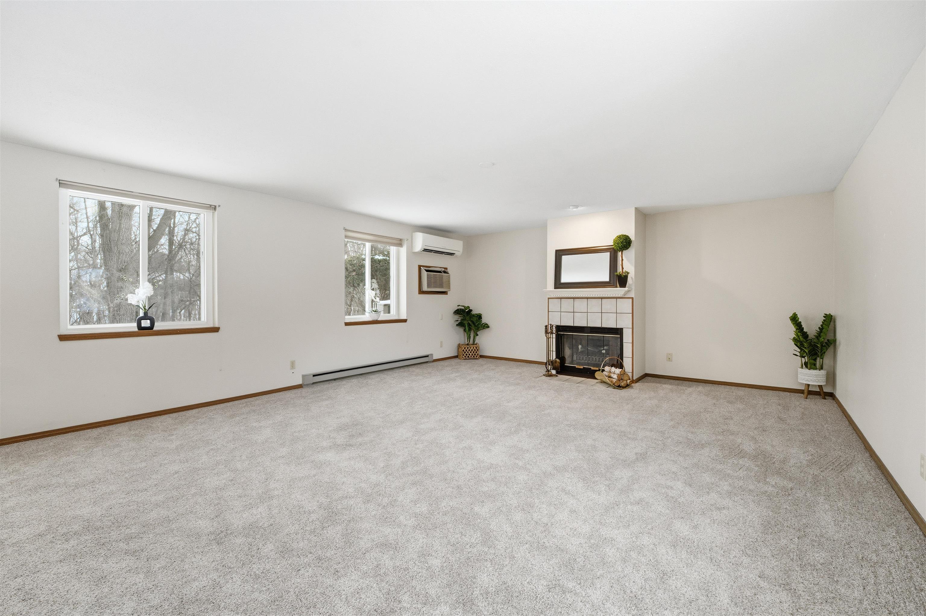 1035 South West Court, Unit B Appleton, WI 54915 - Photo 2 of 20