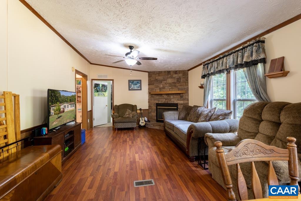 176 Alpha Road Dillwyn, VA 23936 - Photo 14 of 35 Gallery Image 14