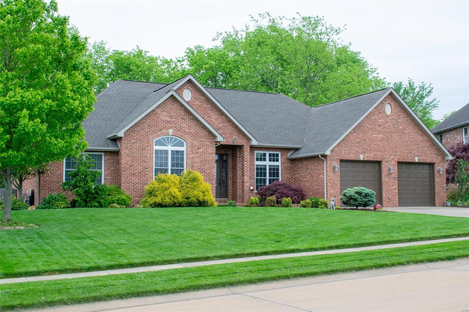 1624 Timber Ridge Columbia, IL 62236 - Photo 2 of 75 Gallery Image 2