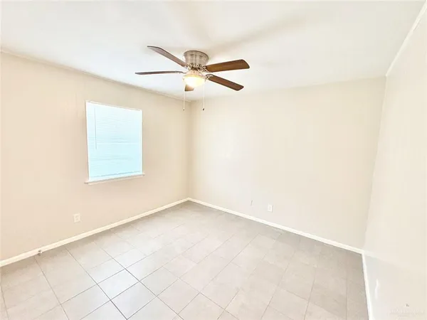 $725 | 3616 Harvey Drive West, Unit 9, McAllen, TX 78501