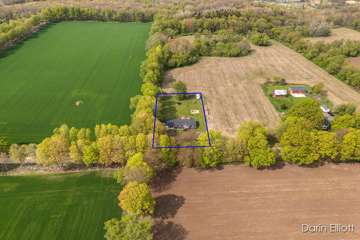 3616 Dake Road Ionia, MI 48846 - Photo 2 of 35 IMG_1000 (29)