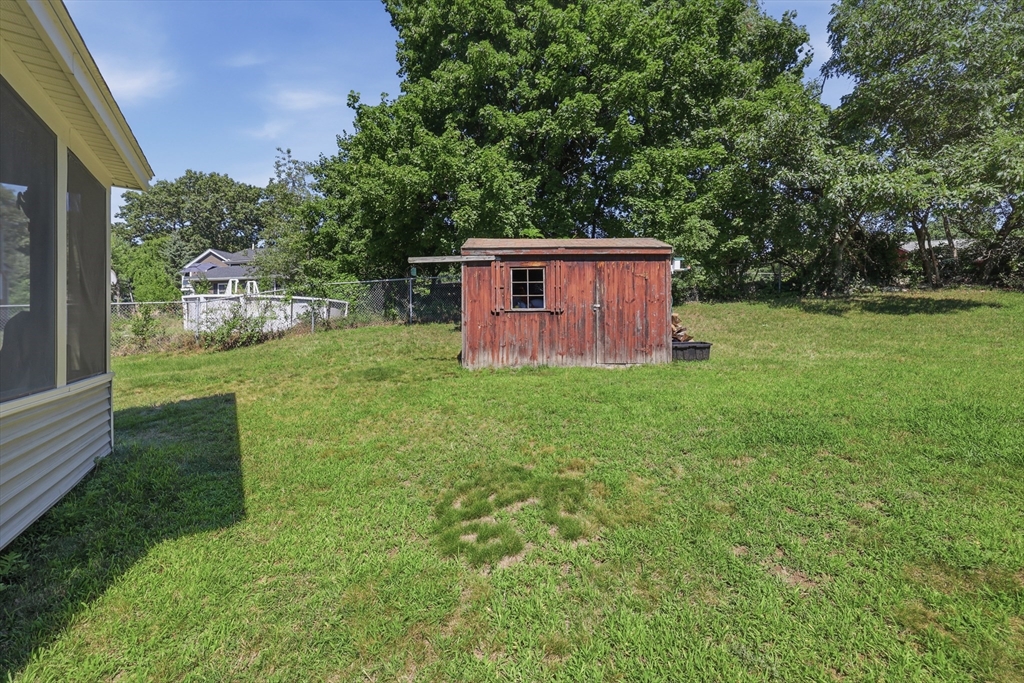 251 Totman Road Lowell, MA 01854 - Photo 36 of 40 Gallery Image 36