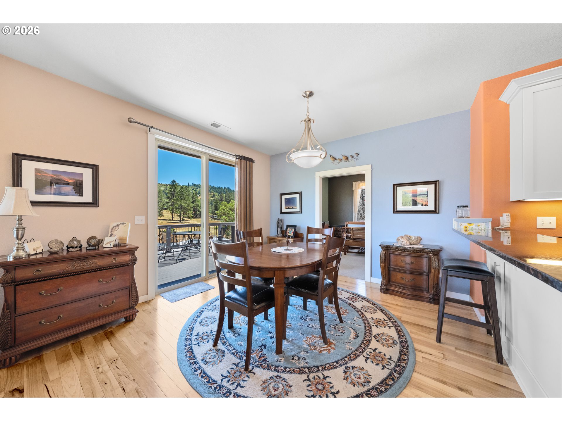 3721 Colonial Road Roseburg, OR 97471 - Photo 15 of 48 Dining Area