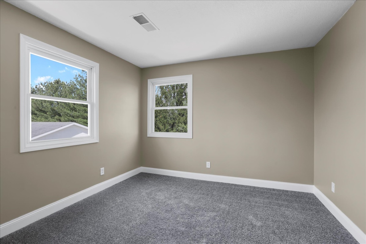 17105 Clinton Road Danville, IL 61834 - Photo 23 of 31 an empty room with a window