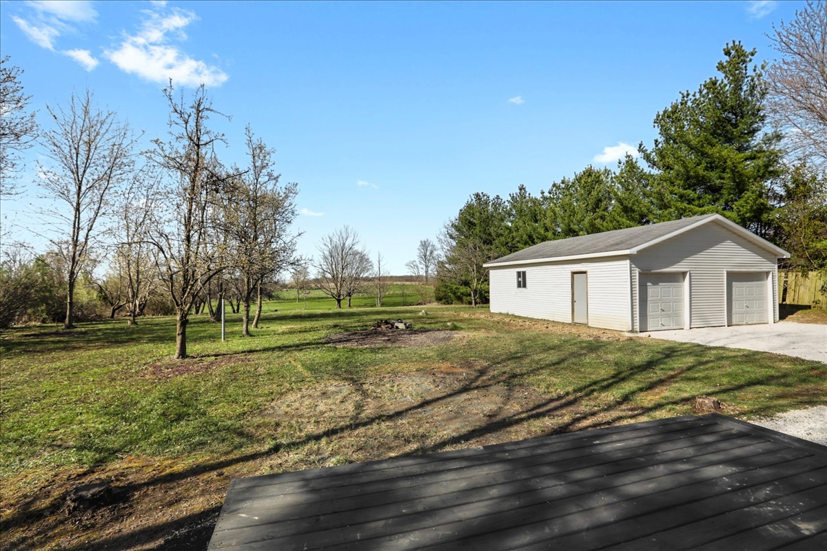 17105 Clinton Road Danville, IL 61834 - Photo 28 of 31 a view of a house with a yard
