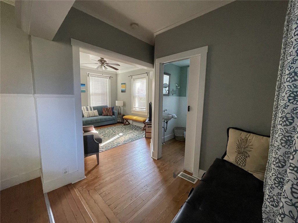 29 Anthony Street Newport, RI 02840 - Photo 12 of 29
