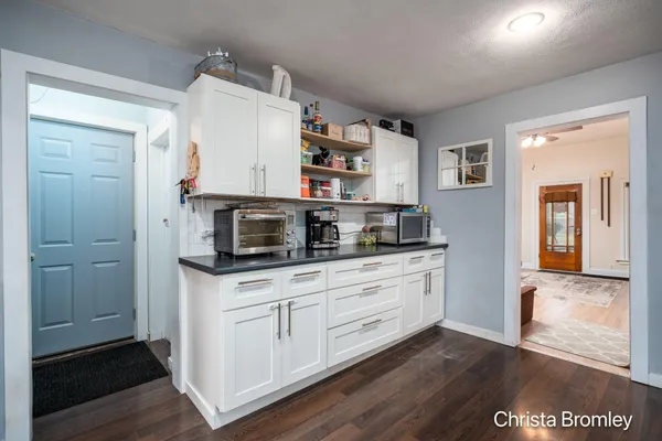 $255,000 | 517 Front Street, Lowell, MI 49331