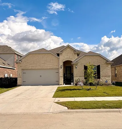 $2,450 | 1009 Blazin Bronco Trail, Fort Worth, TX 76052
