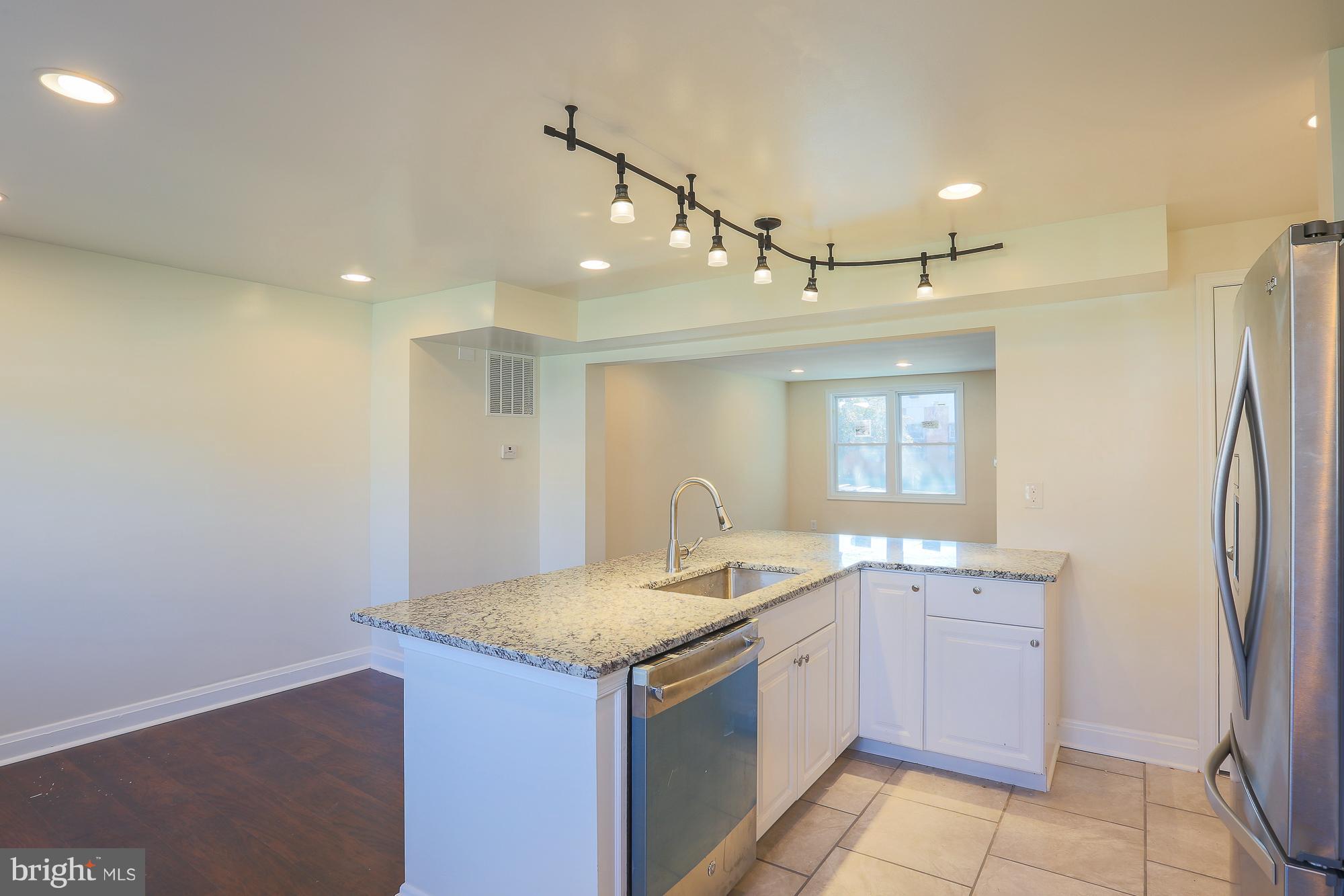 1219 Wicklow Road Baltimore, MD 21229 - Photo 13 of 30 Kitchen