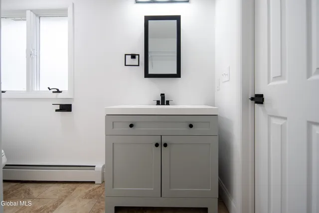 $269,900 | 644 Delaware Avenue, Bethlehem, NY 12054