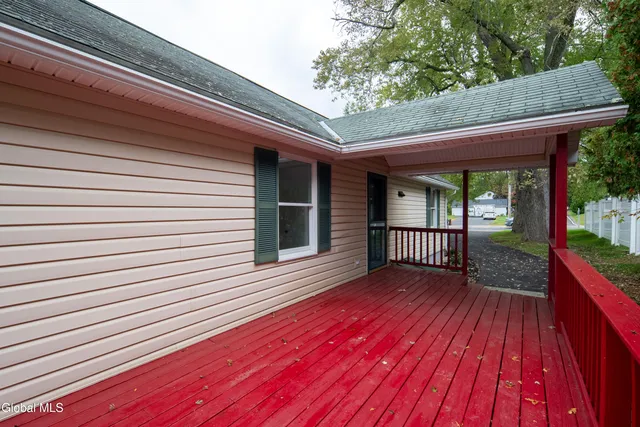 $269,900 | 644 Delaware Avenue, Bethlehem, NY 12054