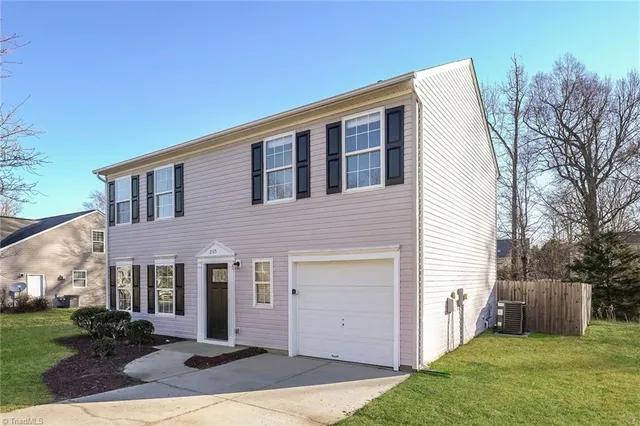 $2,055 | 2115 Gramercy Park Drive, Greensboro, NC 27406