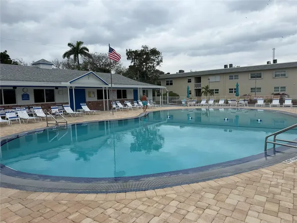 $1,495 | 1301 North 12th Court, Unit 4B, Hollywood, FL 33019